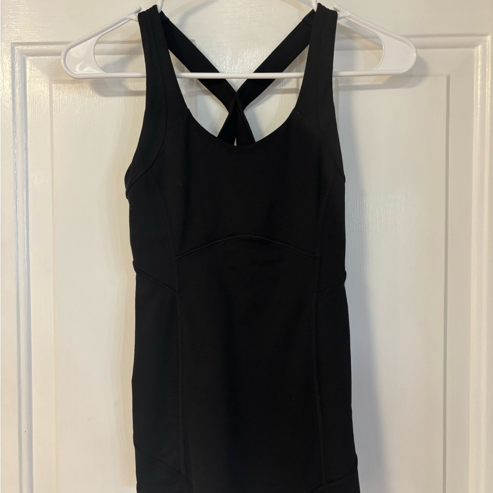 Black Cross-Back Lululemon Tank
